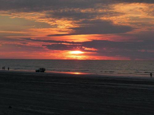 Sunset am Eighty Mile Beach